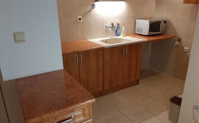 Дава се под наем Двустаен апартамент в Бургас, Славейков - 66 кв.м за 175 € - Снимка #3