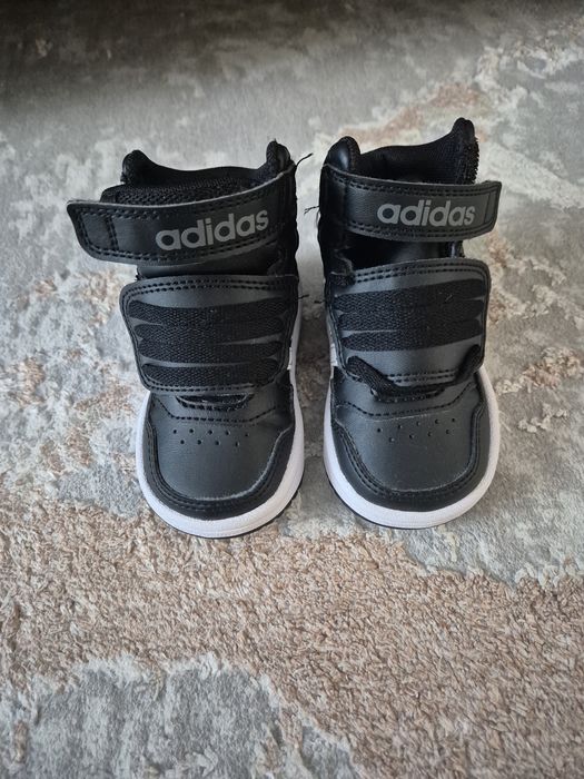 Adidasi adidas bebe , marimea 19.5