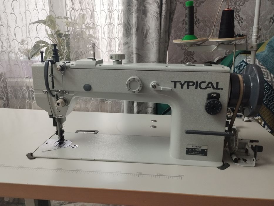 Швейная машина TYPICAL