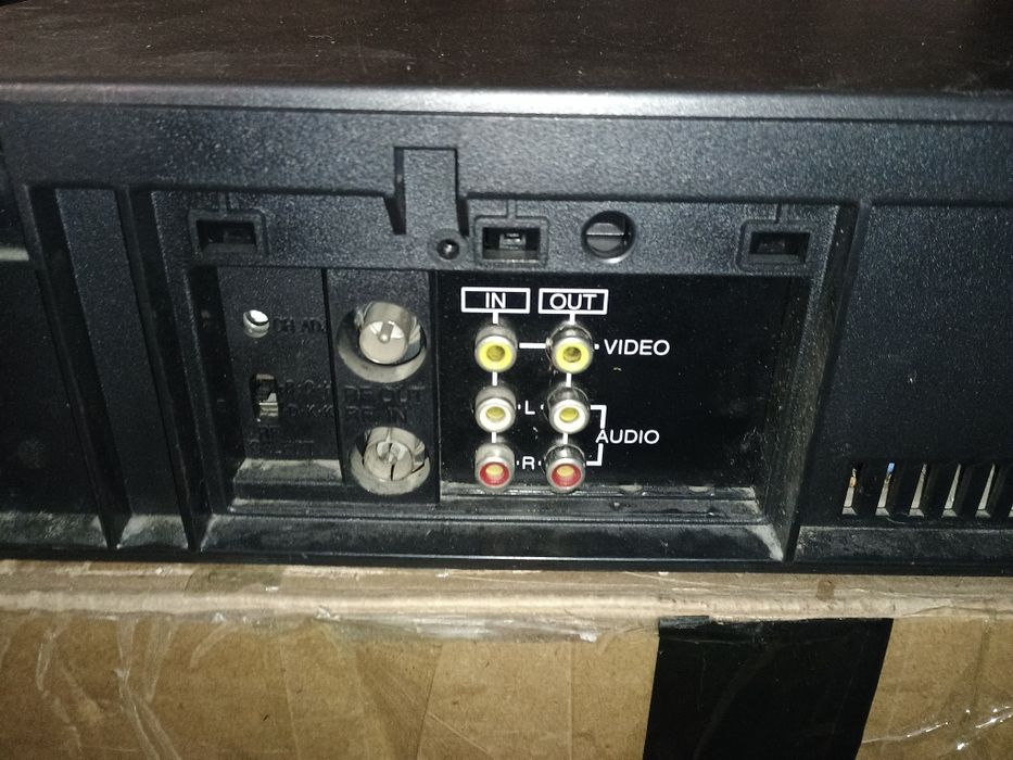 Панасоник видеоплеер HI-FI Stereo.