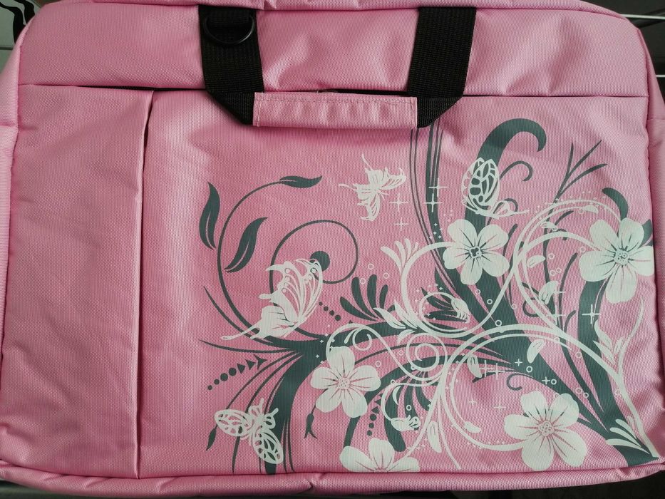 Чанти за лаптоп за 17 инчов лаптоп размери 44х30см !!!НОВИ!!!