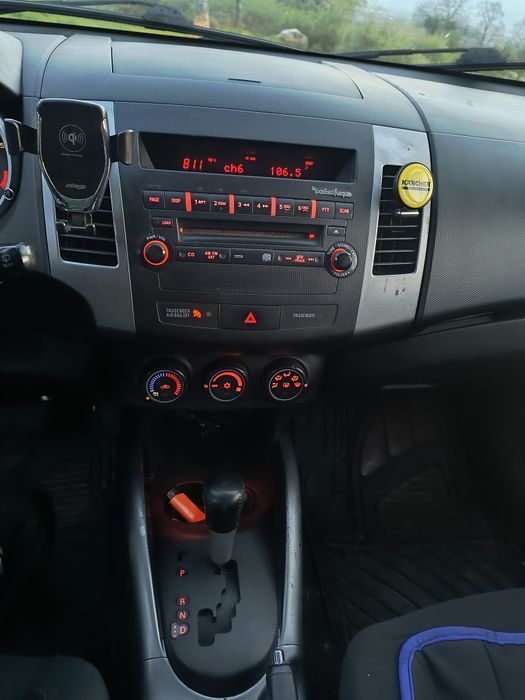 Mitsubishi outlander 3.0 V6 Автомат