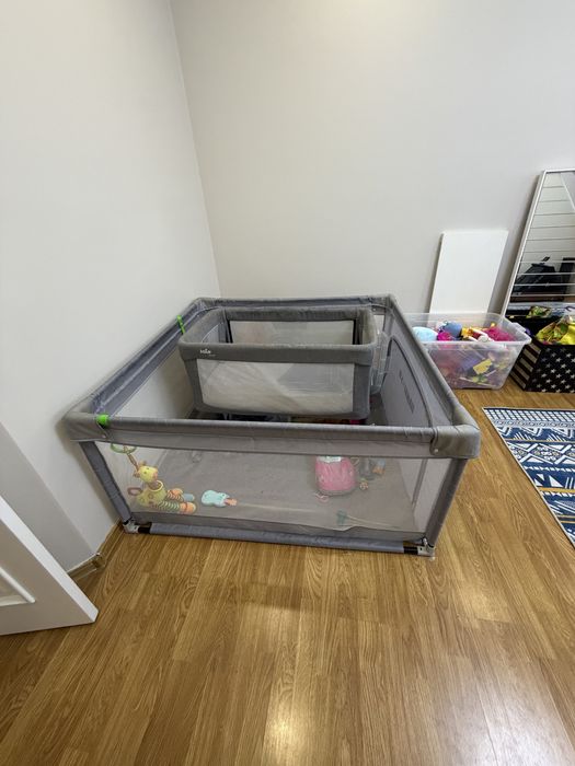 Детский манеж-кровать Hahafish с люлькой