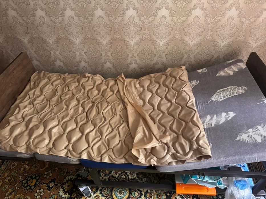 медицинская кровать