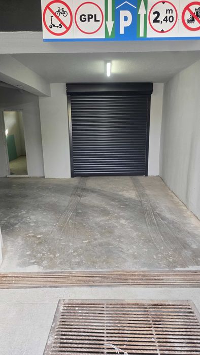 Închiriez apartament nou cu 3 camere