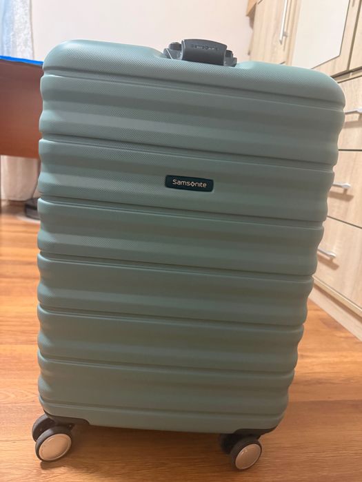 Куфар Samsonite чисто нов! От Америка!