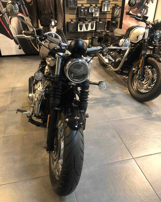 Lichidare Motocicleta Triumph Speedmaster 2025 | Rate | Leasing