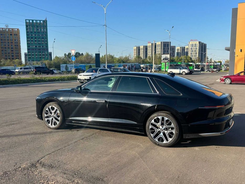 Hyundai Grandeur Calligraphy 2024
