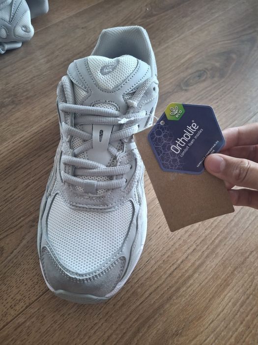 Adidași Asics gel nyc mărimea 43.5