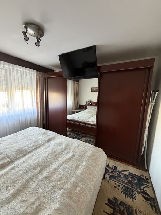 Vand apartament 2 camere