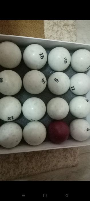 Билярдные шары в отличном состоянии