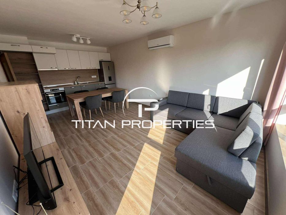 Дава се под наем Тристаен апартамент в Варна, Център - 104 кв.м за 1380 € - Снимка #1