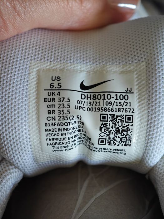 Продам кроссовки nike air