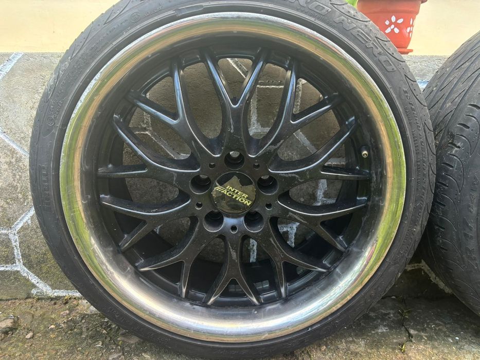 Vand jante r17 din aliaj cu cauciucuri pirelli