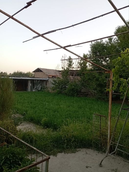 Burota mustaqilik kochasida 5sotix yer uchastka sotiladi