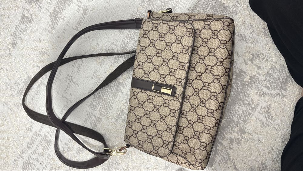 Сумка Б/У. Дешево