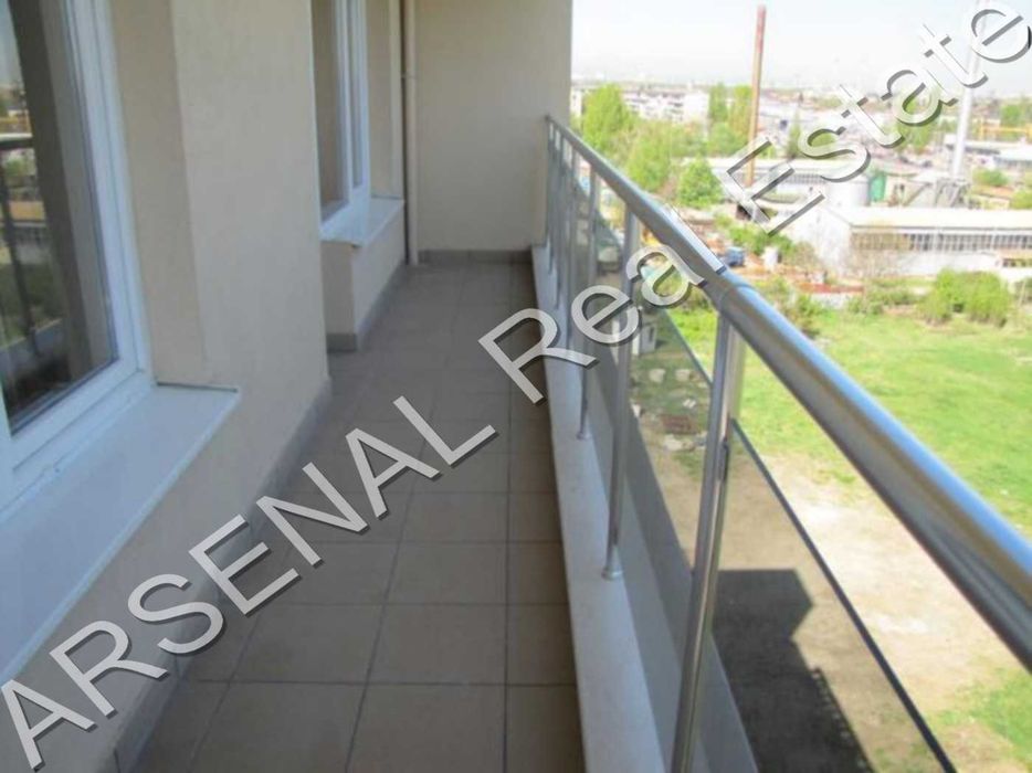 Тристаен апартамент под наем, Хаджи Димитър