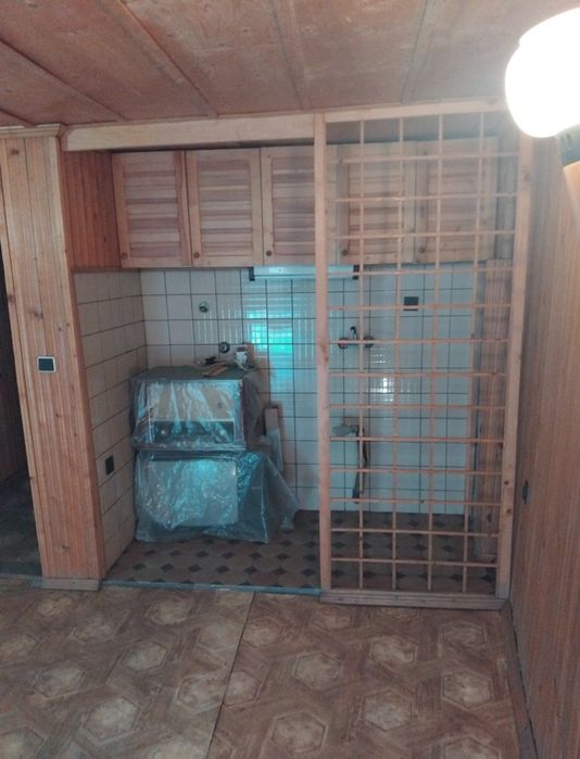 Продава етаж от къща в гр.Дупница