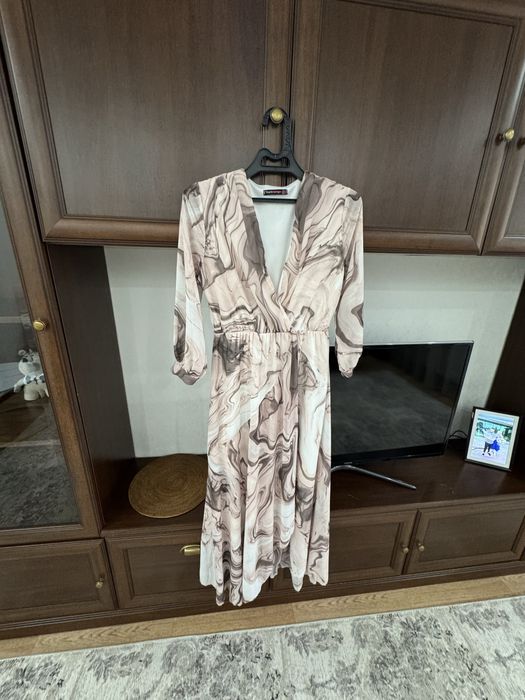 Продам платье  женское