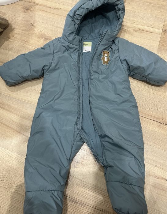 Продам комбинезон детский