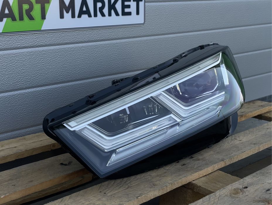 Ляв Фар AUDI Q5 SQ5 FY