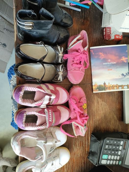 Обувь для девочки отдам