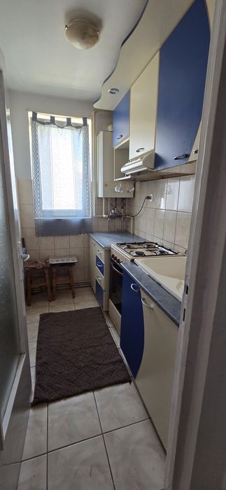 Inchiriez apartment cu 2 camere zona Eminescu