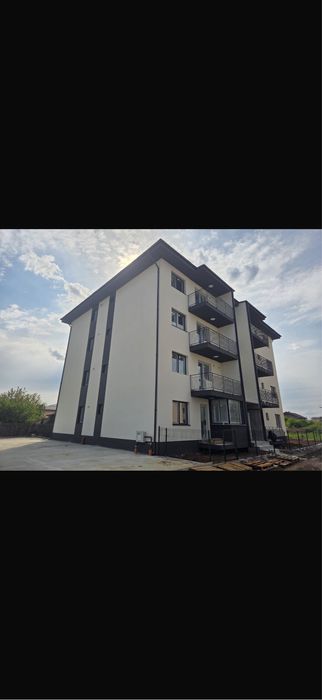 Vand Apartament 3 camere Dobroesti