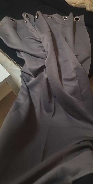 Затъмняващи (blackout) завеси