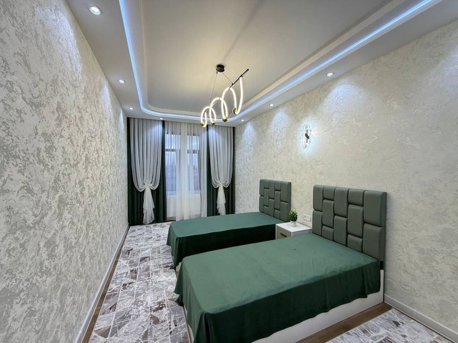 Sotiladi navostroyka 3xonali 2etaj, 115m2, 138 000 y.e  Rudakiy kõchas