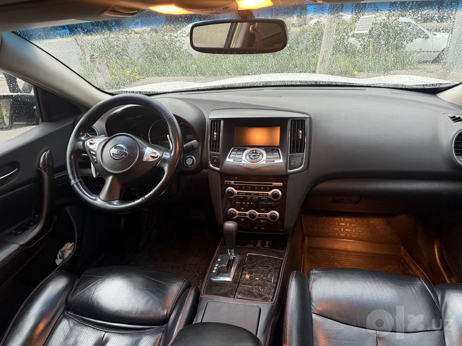 Nissan  Altima в  хорошем  состоянии  год 2009