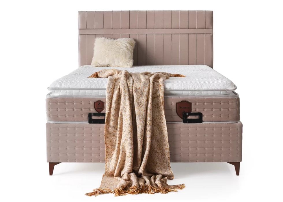 Тапицирано легло Daphne