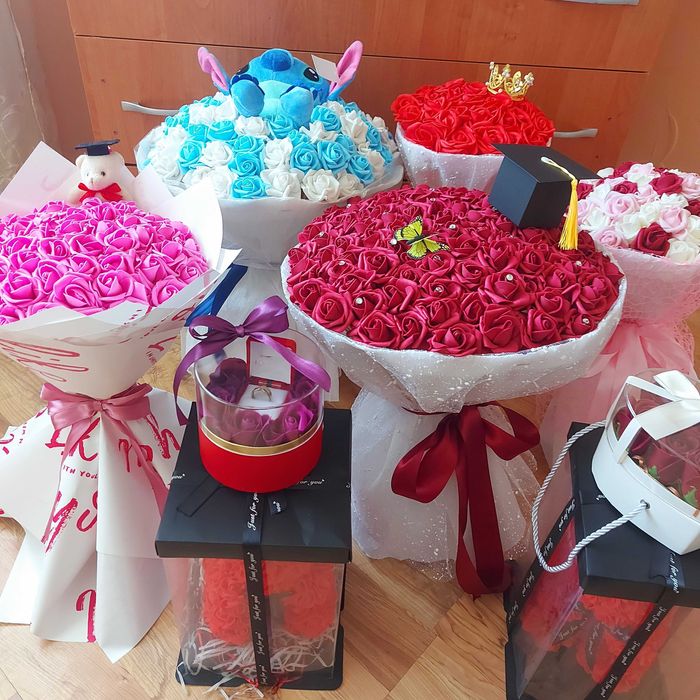 Букети от вечни рози