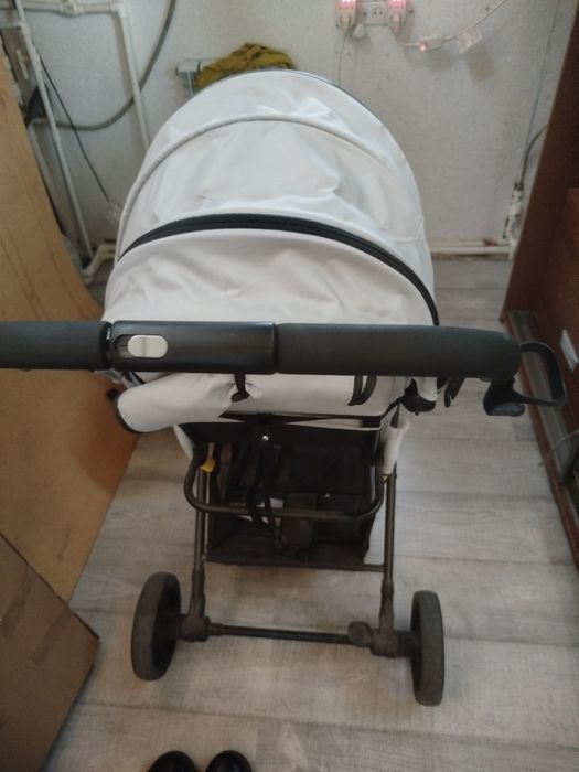 Продам коляску детскую