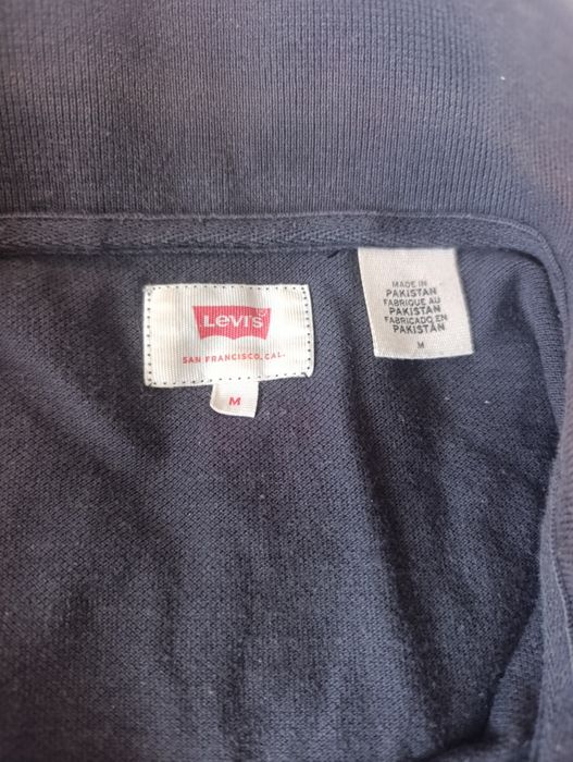 Продам поло Levi's