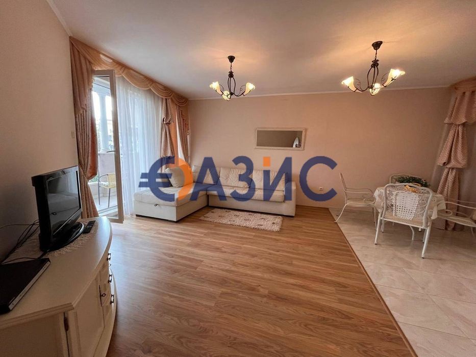 Продава се Тристаен апартамент в к.к. Слънчев бряг - 90 кв.м за 822 €/кв.м - Снимка #1