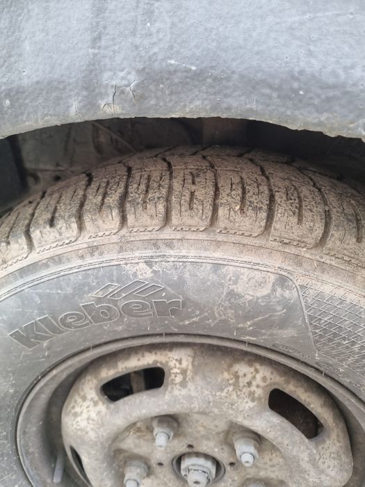 Duba Ford Transit 2007 2.4