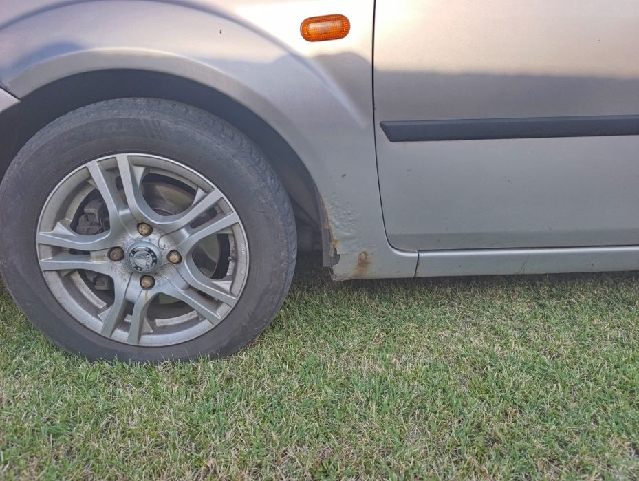 Vand ford fiesta benzina/GPL