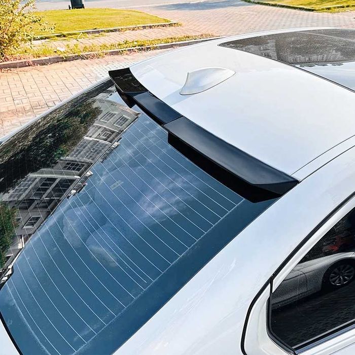 Eleron Lip Luneta Geam BMW Seria 3 G20 M3 M4 G80 VStyle, Negru Lucios