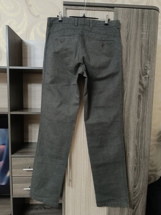 Мужские брюки р48.