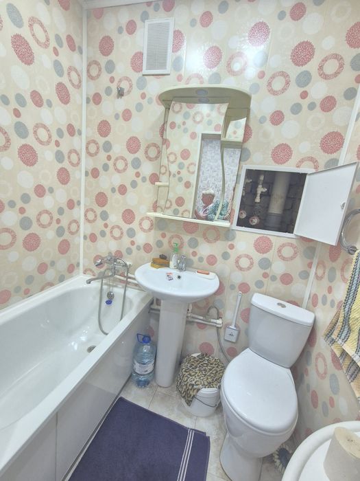 Продам 1 ком школьник