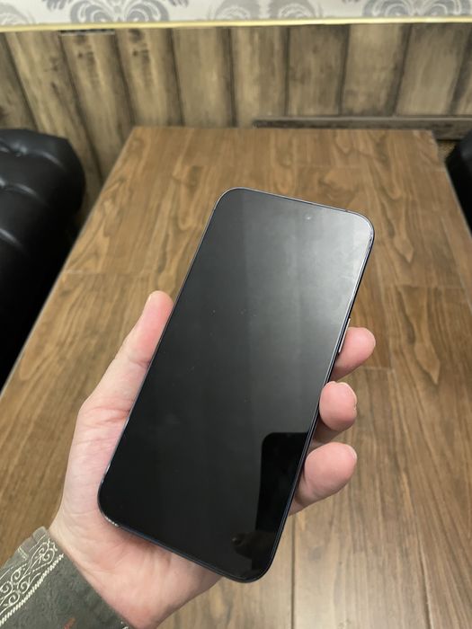 продаю айфон 15про мах 256гб