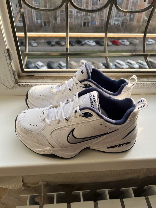 Кроссовки Nike Air Monarch IV