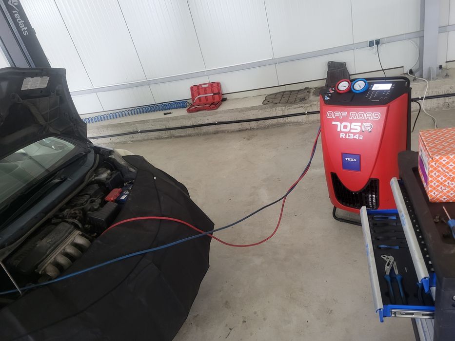 Incarcare cu  freon R134a și 1234yf