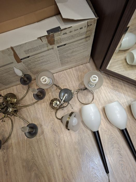 Отдам люстры бесплатно. Самовывоз