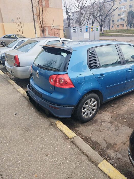 Golf5 schimb sau vând