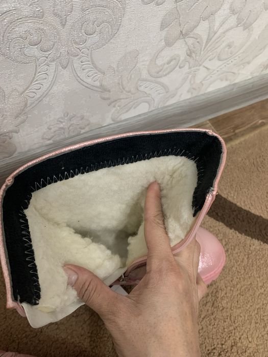 Зияняя обувь для девочки