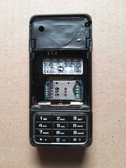 Продаеться Nokia 3250 без регистрации