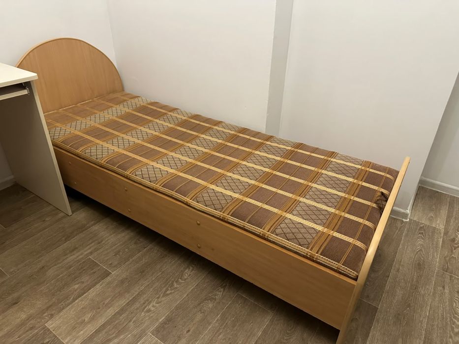 продается кровать