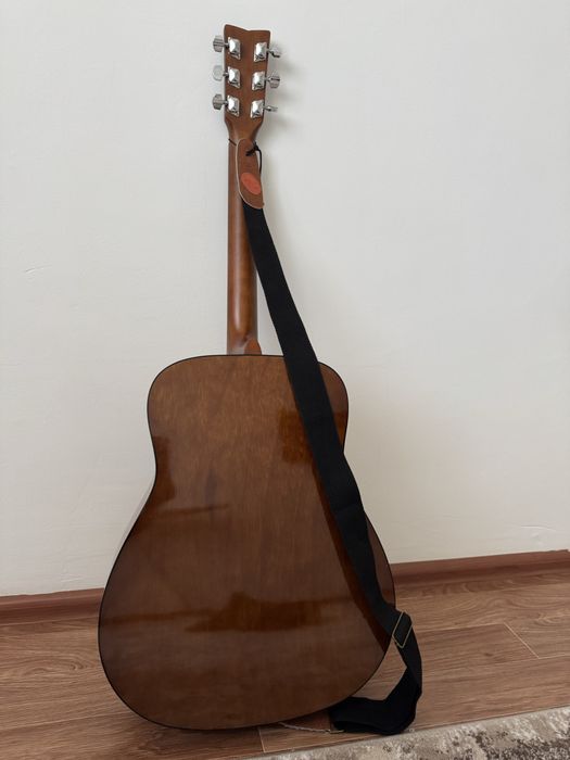Продам гитару новый